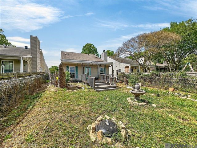 7111 Point Avery Dr, Baton Rouge, LA 70817