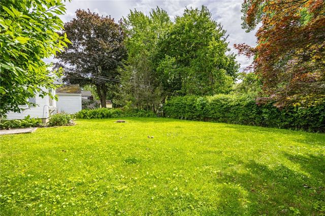 119 Eastgate Drive, Irondequoit, NY 14617