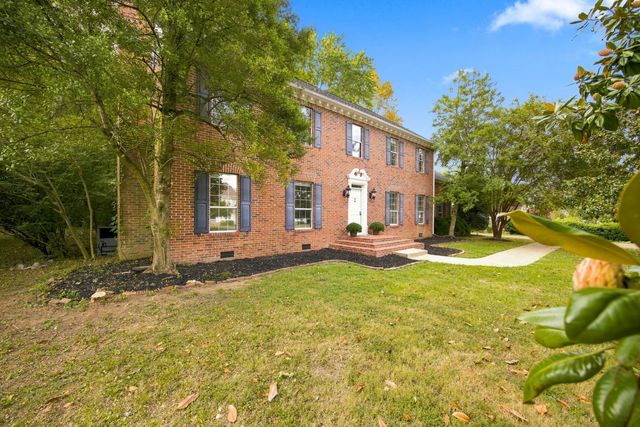 6210 N Innisbrook Drive, Hixson, TN 37343