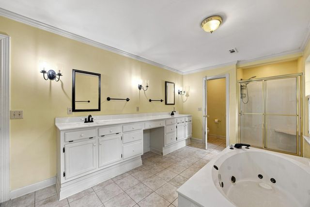 6210 N Innisbrook Drive, Hixson, TN 37343