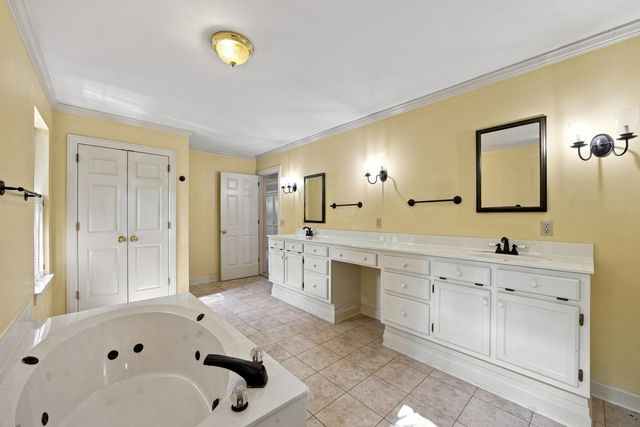 6210 N Innisbrook Drive, Hixson, TN 37343