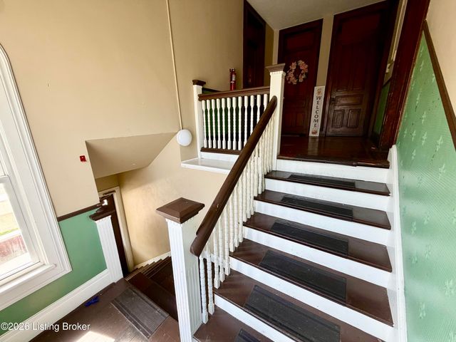 1847 E Oak St 4, New Albany, IN 47150