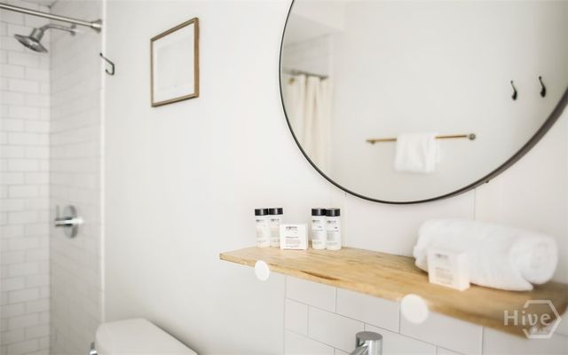 1 E Gordon Street 4, Savannah, GA 31401