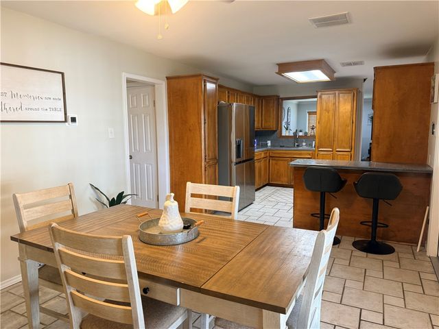 7110 Southhaven Dr, Corpus Christi, TX 78412
