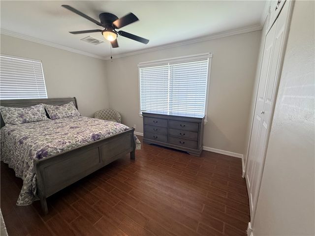 7110 Southhaven Dr, Corpus Christi, TX 78412