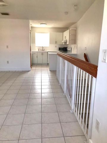 3264 W 70th Street 201, Hialeah, FL 33018