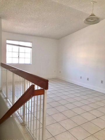 3264 W 70th Street 201, Hialeah, FL 33018