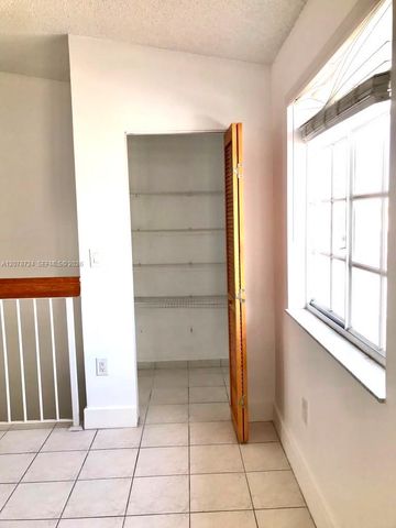 3264 W 70th Street 201, Hialeah, FL 33018