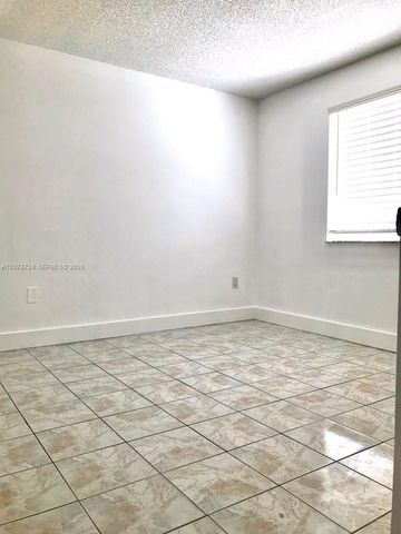 3264 W 70th Street 201, Hialeah, FL 33018