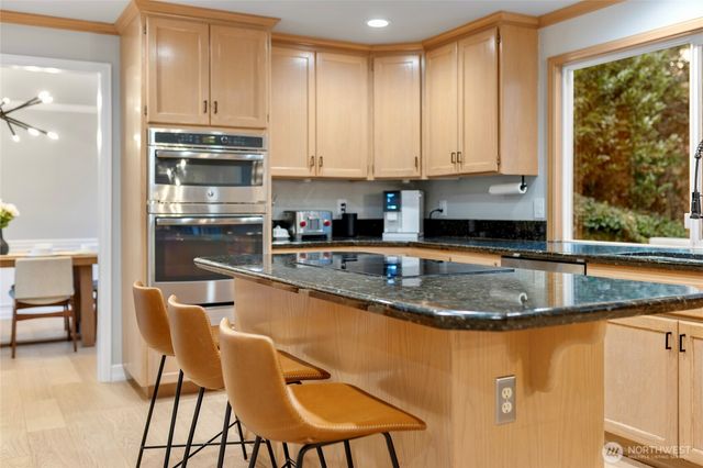 1610 Brookmonte Drive SE, Puyallup, WA 98372