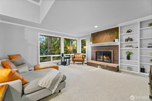 1610 Brookmonte Drive SE, Puyallup, WA 98372