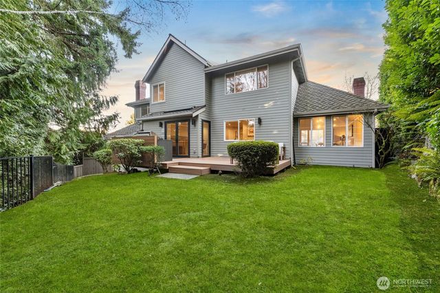 1610 Brookmonte Drive SE, Puyallup, WA 98372