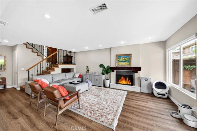 802 W Glenwood Circle, Fullerton, CA 92832