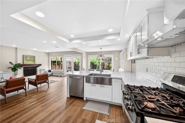 802 W Glenwood Circle, Fullerton, CA 92832