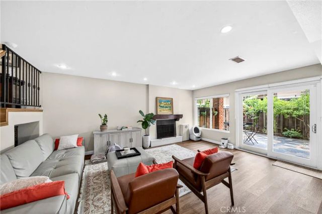 802 W Glenwood Circle, Fullerton, CA 92832