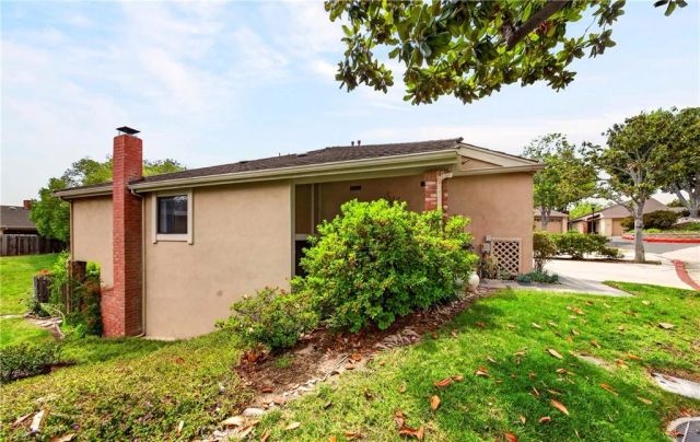 802 W Glenwood Circle, Fullerton, CA 92832