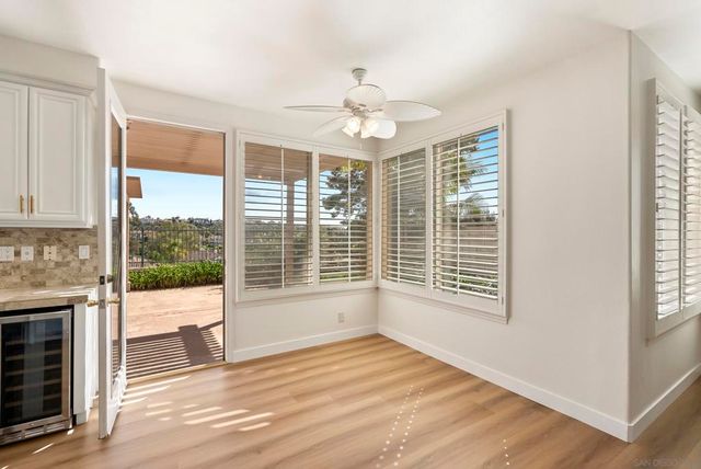 6927 Wildrose Ter, Carlsbad, CA 92011