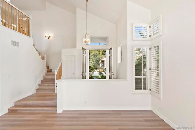 6927 Wildrose Ter, Carlsbad, CA 92011