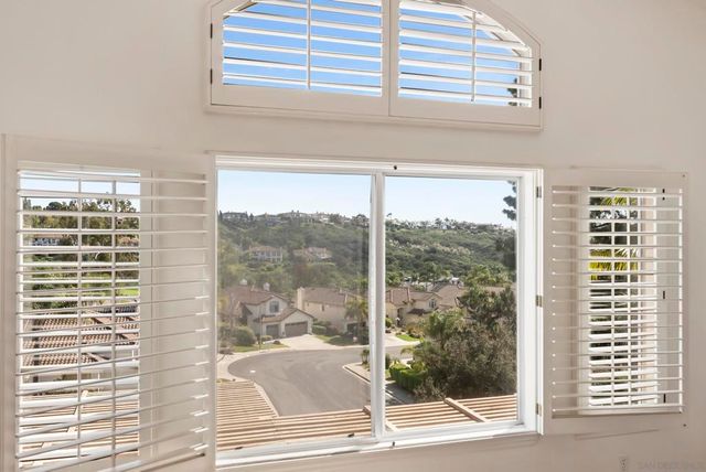 6927 Wildrose Ter, Carlsbad, CA 92011