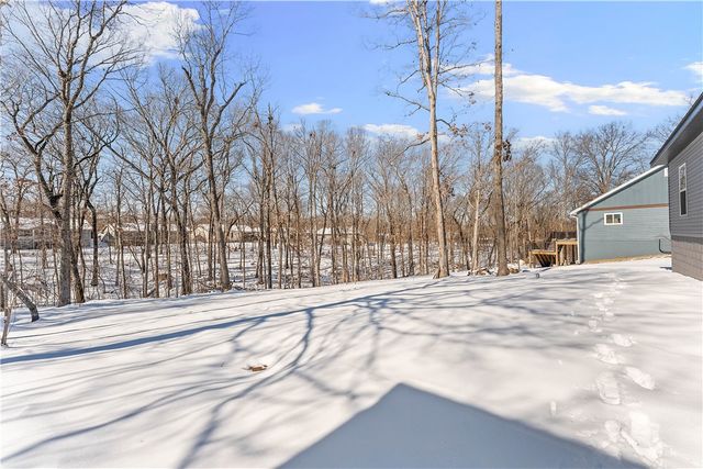 11 Wincanton Lane, Bella Vista, AR 72715