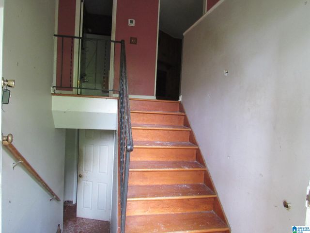 1660 3RD STREET NW, Center Point, AL 35215