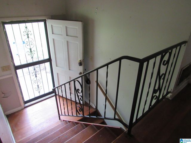 1660 3RD STREET NW, Center Point, AL 35215