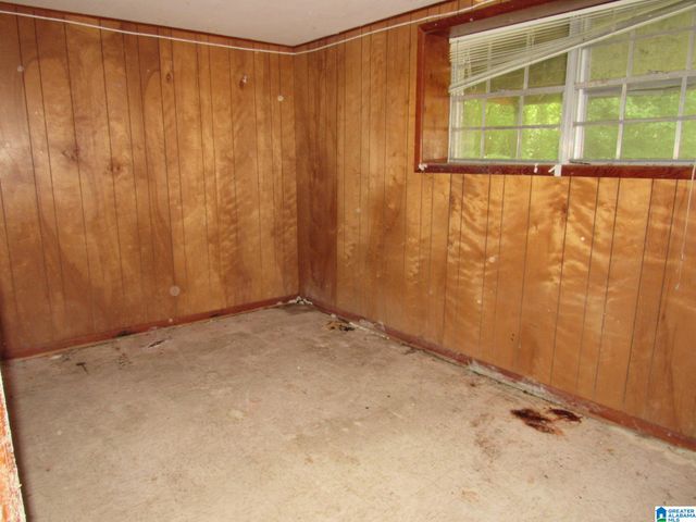 1660 3RD STREET NW, Center Point, AL 35215