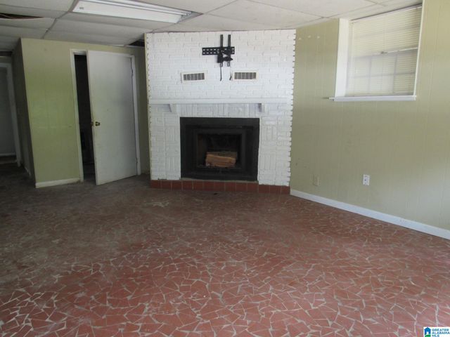 1660 3RD STREET NW, Center Point, AL 35215