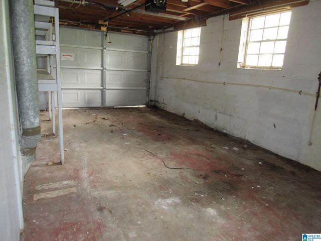 1660 3RD STREET NW, Center Point, AL 35215