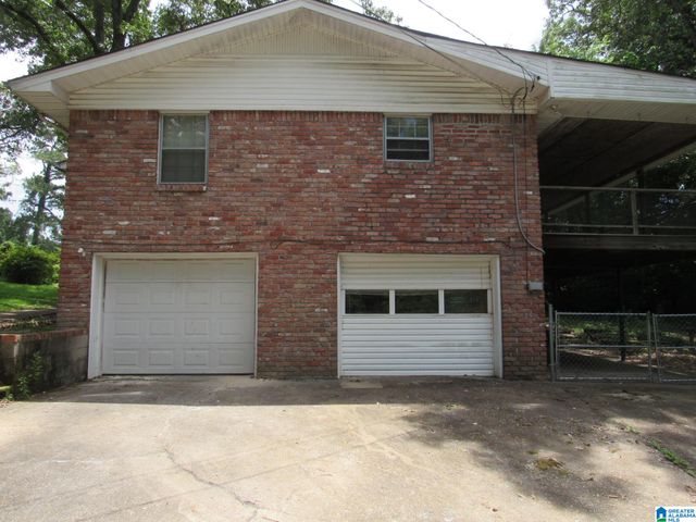 1660 3RD STREET NW, Center Point, AL 35215
