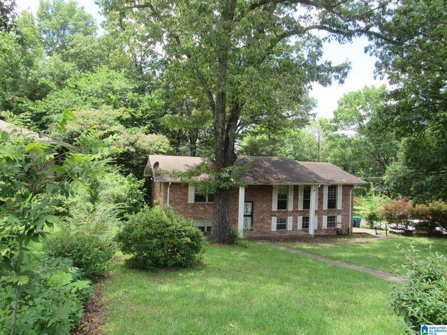 1660 3RD STREET NW, Center Point, AL 35215