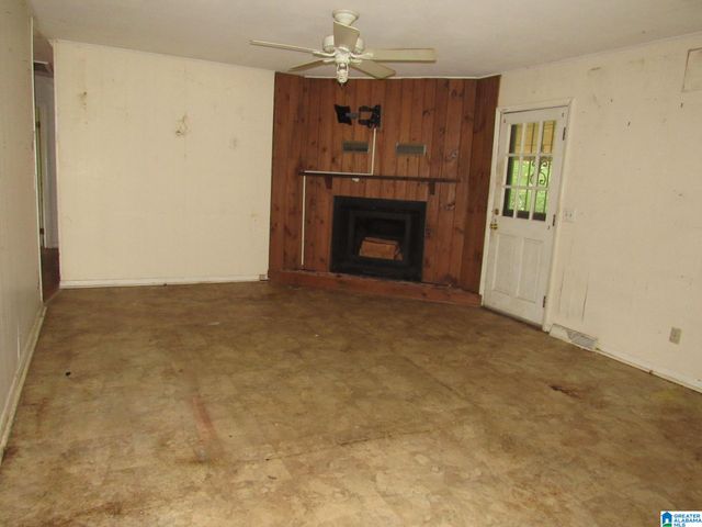 1660 3RD STREET NW, Center Point, AL 35215