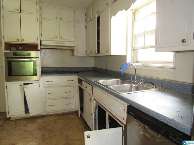 1660 3RD STREET NW, Center Point, AL 35215