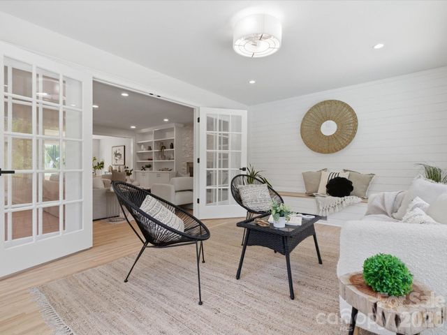 3600 Carmel Road, Charlotte, NC 28226