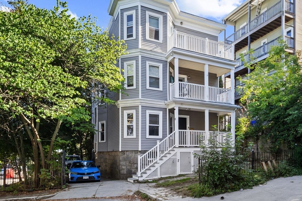 12 Hesston Ter 1, Boston, MA 02125