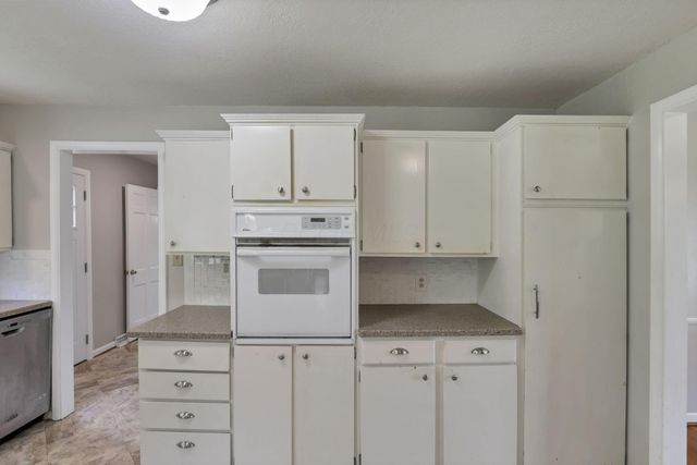 498 Marion Manor Woods, Newark, OH 43055
