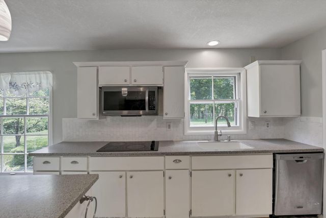 498 Marion Manor Woods, Newark, OH 43055