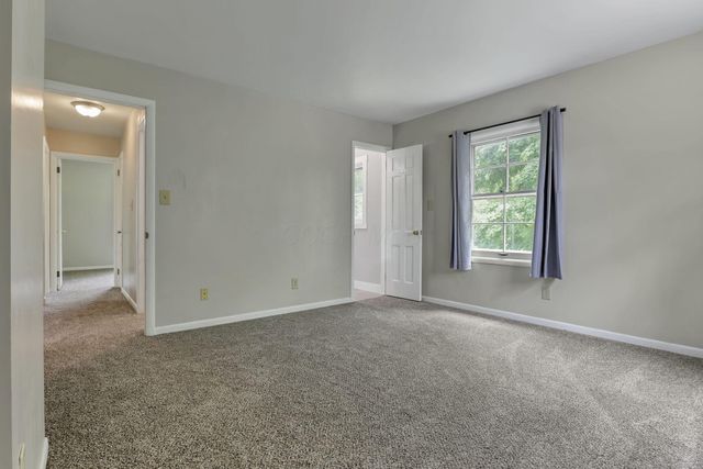 498 Marion Manor Woods, Newark, OH 43055