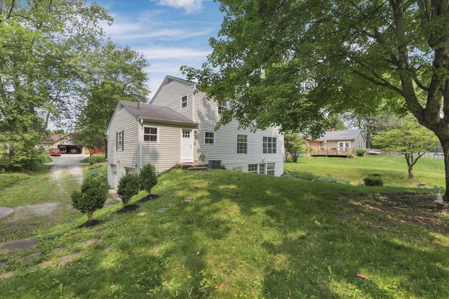 498 Marion Manor Woods, Newark, OH 43055