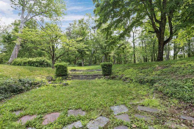 498 Marion Manor Woods, Newark, OH 43055
