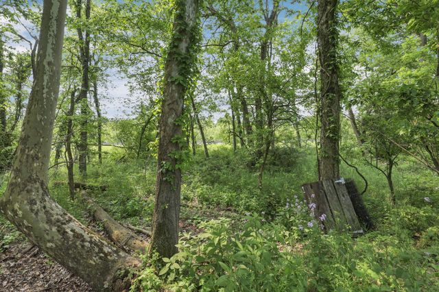 498 Marion Manor Woods, Newark, OH 43055