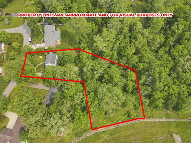 498 Marion Manor Woods, Newark, OH 43055