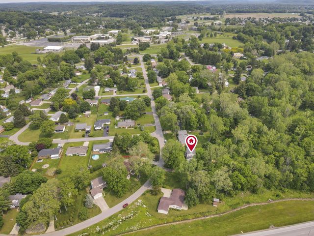498 Marion Manor Woods, Newark, OH 43055