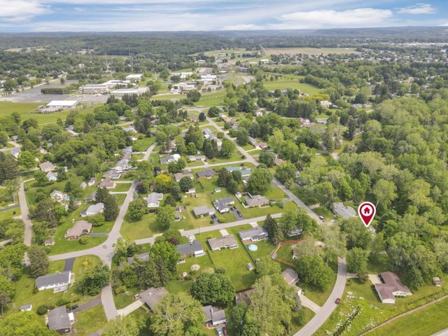 498 Marion Manor Woods, Newark, OH 43055