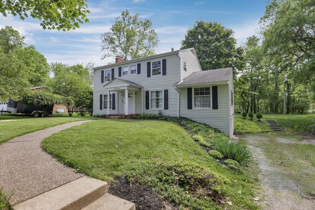 498 Marion Manor Woods, Newark, OH 43055