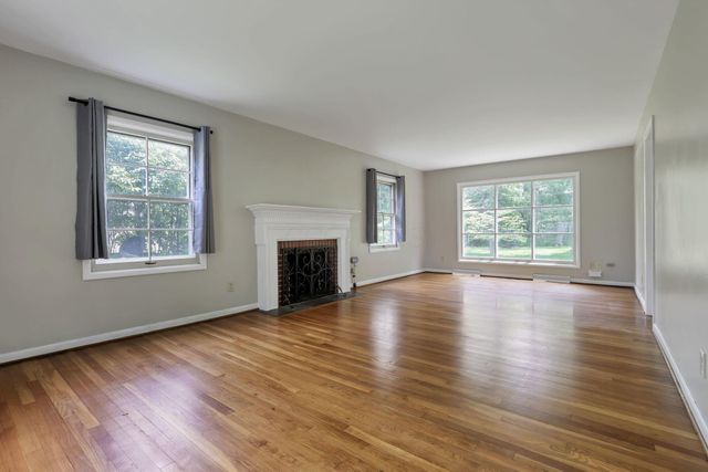 498 Marion Manor Woods, Newark, OH 43055
