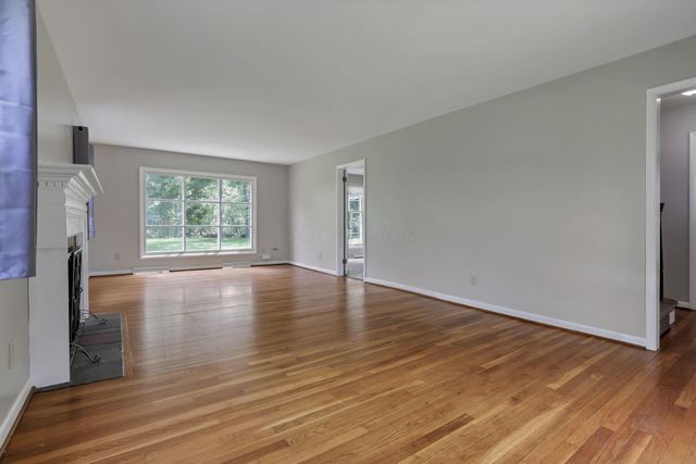 498 Marion Manor Woods, Newark, OH 43055