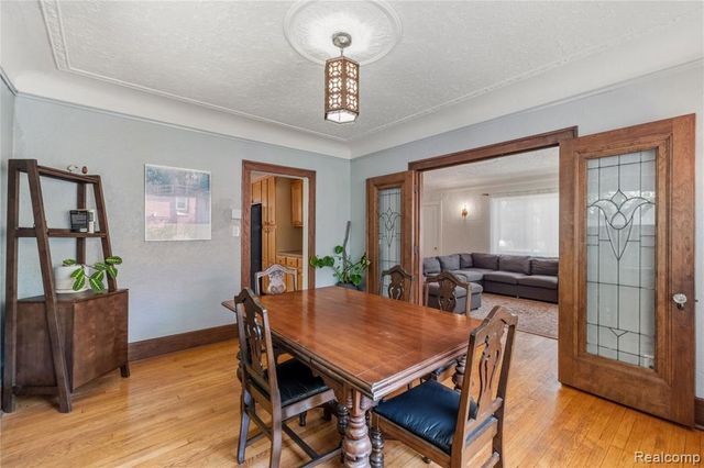 16614 Edinborough Road, Detroit, MI 48219