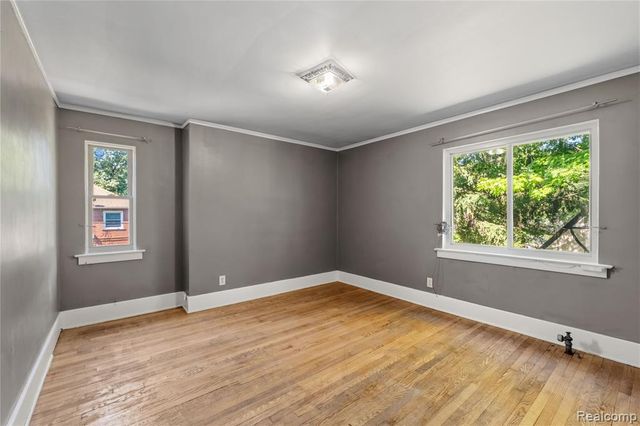 16614 Edinborough Road, Detroit, MI 48219