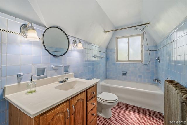 16614 Edinborough Road, Detroit, MI 48219